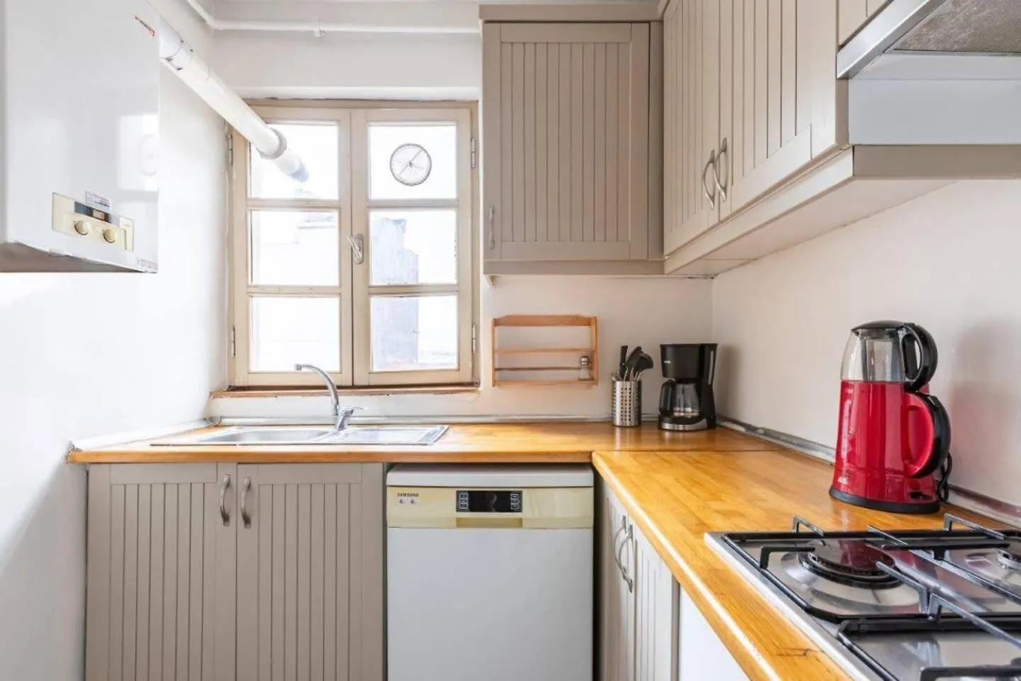 Gorgeous Cozy Central Bright 1Bd Pad! #350 Istanbul 0*,  Turkey